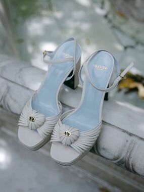 Valentino Cream Leather Knotted Open-Toe Block Heel Sandals